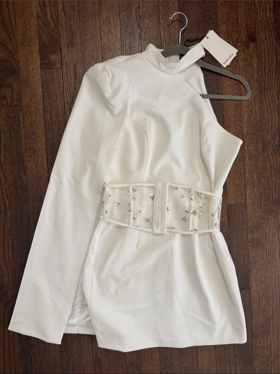 Lavish Alice Dresses & Skirts - NWT Lavish Alice Dress Size 10